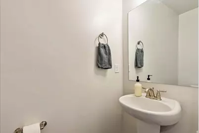 384 N 100 W, Morgan, UT 84050 - Photo 16