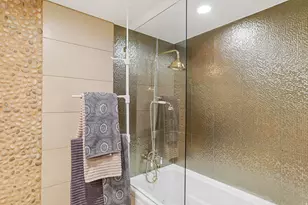 426 S 1000 E, Salt Lake City, UT 84102 - Photo 22