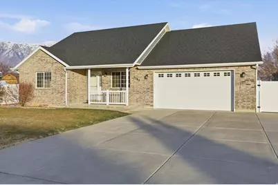3582 N 3050 W, Farr West, UT 84404 - Photo 2