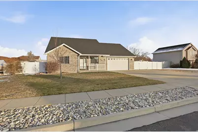 3582 N 3050 W, Farr West, UT 84404 - Photo 48