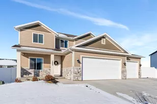 7803 N Sweetbriar Rd, Eagle Mountain, UT 84005 - Photo 2