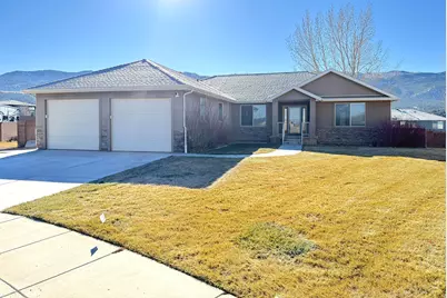 320 S 1125 W, Parowan, UT 84761 - Photo 2
