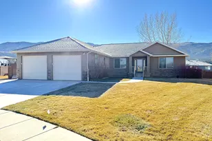 320 S 1125 W, Parowan, UT 84761 - Photo 2