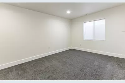 5297 W Ranches Park Ln, West Jordan, UT 84081 - Photo 16