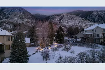 3 Snow Forest Cv #1039, Sandy, UT 84092 - Photo 2