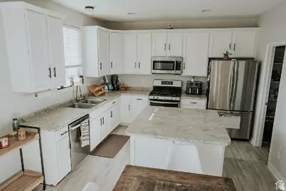 9142 N Kilkenny Way, Eagle Mountain, UT 84005 - Photo 8