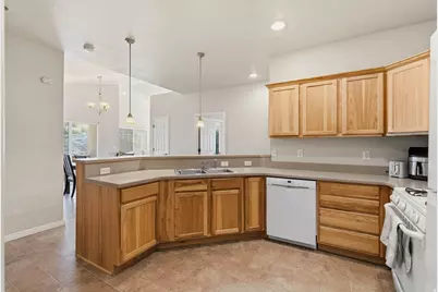 1077 S Canyon Dr #7, Provo, UT 84606 - Photo 8