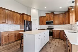 958 S Steed Dr, Syracuse, UT 84075 - Photo 26