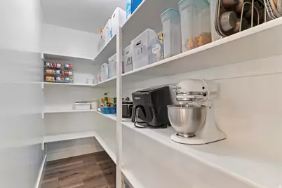 958 S Steed Dr, Syracuse, UT 84075 - Photo 8