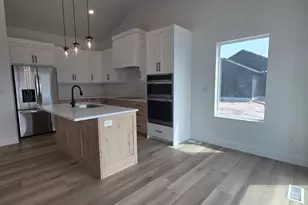 382 E Stafford St, Grantsville, UT 84029 - Photo 10