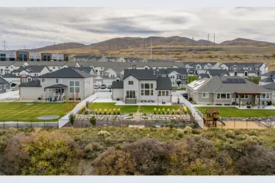 16037 S Coupler Ln, Bluffdale, UT 84065 - Photo 4