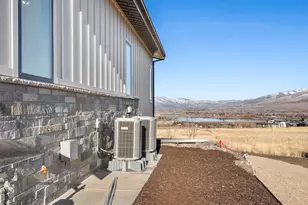 7554 E Dogwood Dr, Huntsville, UT 84317 - Photo 30