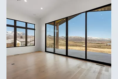 7554 E Dogwood Dr, Huntsville, UT 84317 - Photo 14