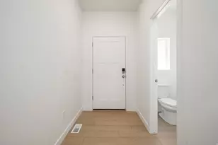 1692 W Blue Flax Dr, Saratoga Springs, UT 84045 - Photo 2