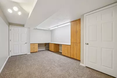 2964 W Continental Cir, Taylorsville, UT 84129 - Photo 30