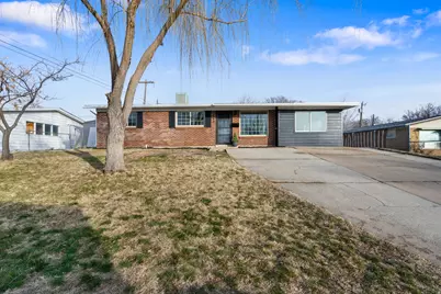 463 N 200 W, Clearfield, UT 84015 - Photo 2