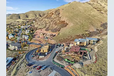 2438 S Cannon Point Dr, Salt Lake City, UT 84109 - Photo 10