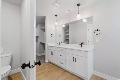 1181 N 550 W #104-A, Tooele, UT 84074 - Photo 16