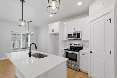 1181 N 550 W #104-A, Tooele, UT 84074 - Photo 6