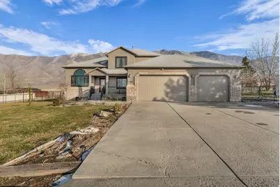 7362 Foothill Dr, Tooele, UT 84074 - Photo 2