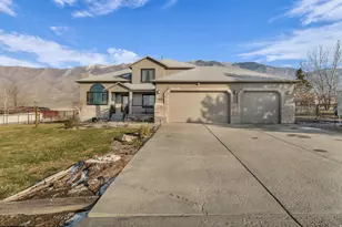 7362 Foothill Dr, Tooele, UT 84074 - Photo 2