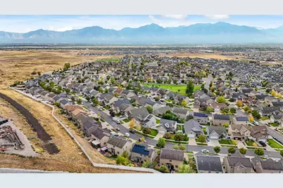 7474 S Sunset Maple Dr, West Jordan, UT 84081 - Photo 8