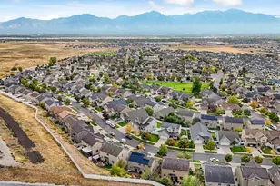 7474 S Sunset Maple Dr, West Jordan, UT 84081 - Photo 8