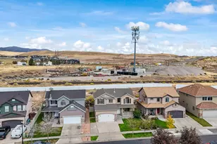 7474 S Sunset Maple Dr, West Jordan, UT 84081 - Photo 4