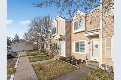 582 W 1950 N, Centerville, UT 84014 - Photo 4