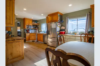 264 N 5th St, Tooele, UT 84074 - Photo 8