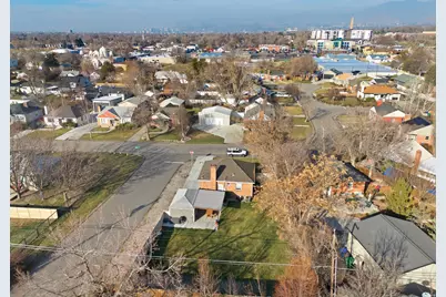 1010 E Lorraine Ave S, Salt Lake City, UT 84106 - Photo 6