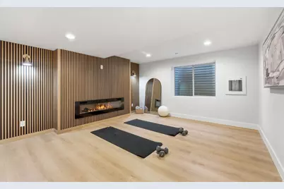 16 Gatehouse Ln, Sandy, UT 84092 - Photo 56