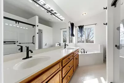 12495 S 3240 W, Riverton, UT 84065 - Photo 38