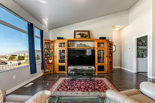 262 W Quartz Rd, Tooele, UT 84074 - Photo 8