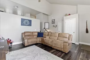 6325 S Dry Wind Dr, Taylorsville, UT 84129 - Photo 4