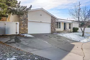 1492 E Sandy Dr, Sandy, UT 84093 - Photo 4