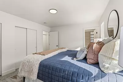 1492 E Sandy Hills Dr, Sandy, UT 84093 - Photo 22