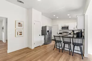 1492 E Sandy Hills Dr, Sandy, UT 84093 - Photo 12