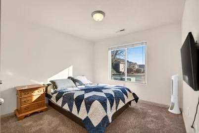1269 E Pine Valley St, Washington, UT 84780 - Photo 20