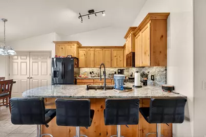 1269 E Pine Valley St, Washington, UT 84780 - Photo 10