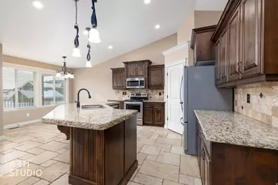 2673 W 2125 N, Farr West, UT 84404 - Photo 6