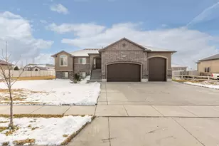 2673 W 2125 N, Farr West, UT 84404 - Photo 54