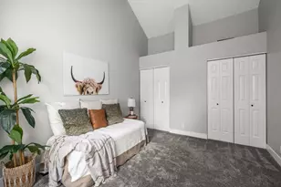 588 E Briarsprings Cir, Midvale, UT 84047 - Photo 14