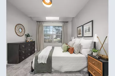 588 E Briarsprings Cir, Midvale, UT 84047 - Photo 8