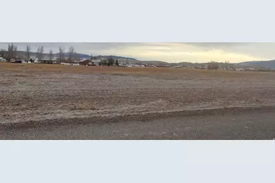 350 S 400 E, Centerfield, UT 84622 - Photo 2