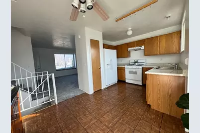 3718 S Bronco Cir, Magna, UT 84044 - Photo 4