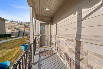 1827 E Whitetail Dr, Layton, UT 84040 - Photo 4