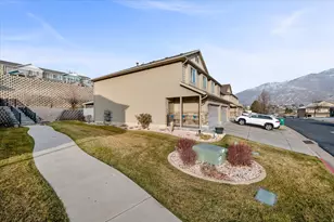 1827 E Whitetail Dr, Layton, UT 84040 - Photo 32
