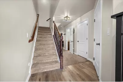 1827 E Whitetail Dr, Layton, UT 84040 - Photo 6