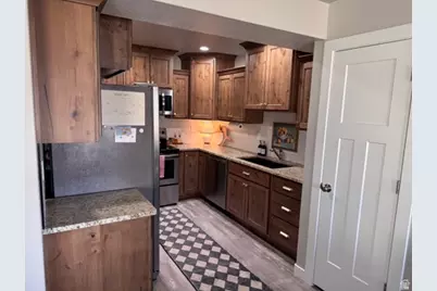 540 E Quail Ln, Layton, UT 84041 - Photo 14